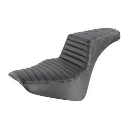 Fan Favorite Saddlemen Black Step Up 2-Up Seat Tuck n Roll & Lattice Stitched Softail 18-23