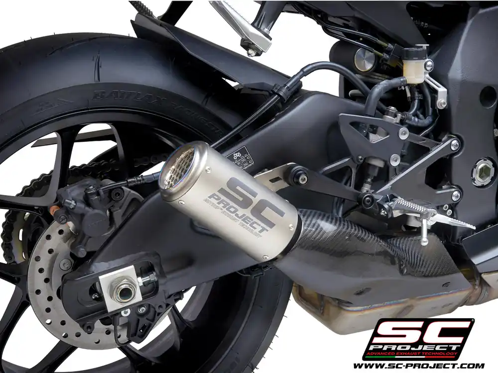 Direct From Manufacturer CR-T Exhaust by SC-Project Yamaha / YZF-R1 / 2025